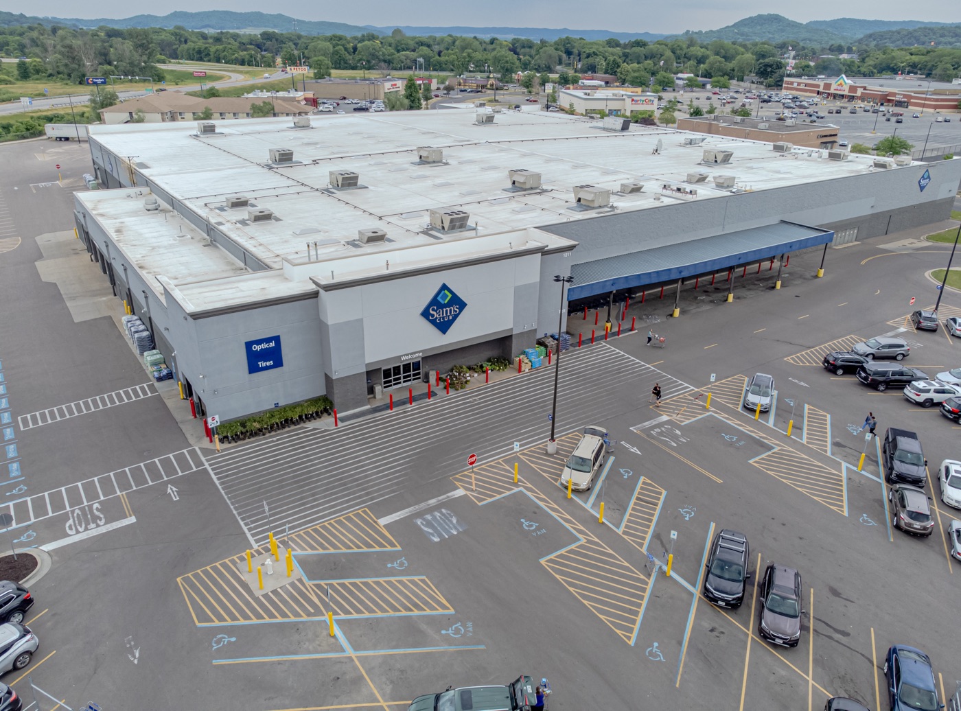 Sam's Club storefront · Onalaska, Wisconsin